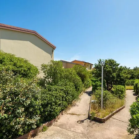 Cozy Flat Just Steps From Baia Delle Mimose